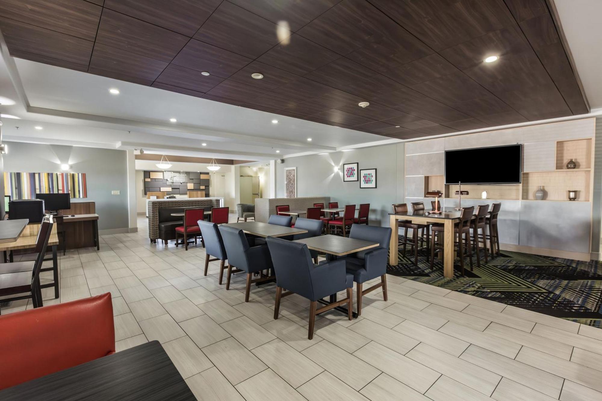 Holiday Inn Express & Suites-Regina-South By Ihg Экстерьер фото