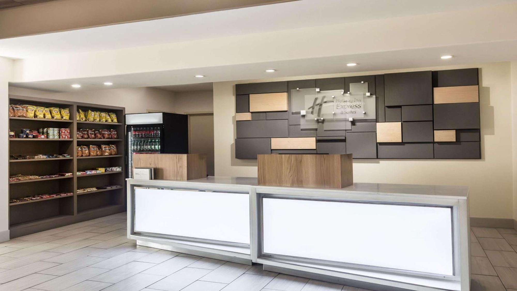 Holiday Inn Express & Suites-Regina-South By Ihg Экстерьер фото