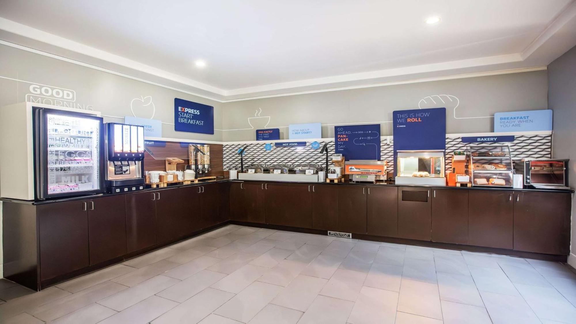 Holiday Inn Express & Suites-Regina-South By Ihg Экстерьер фото