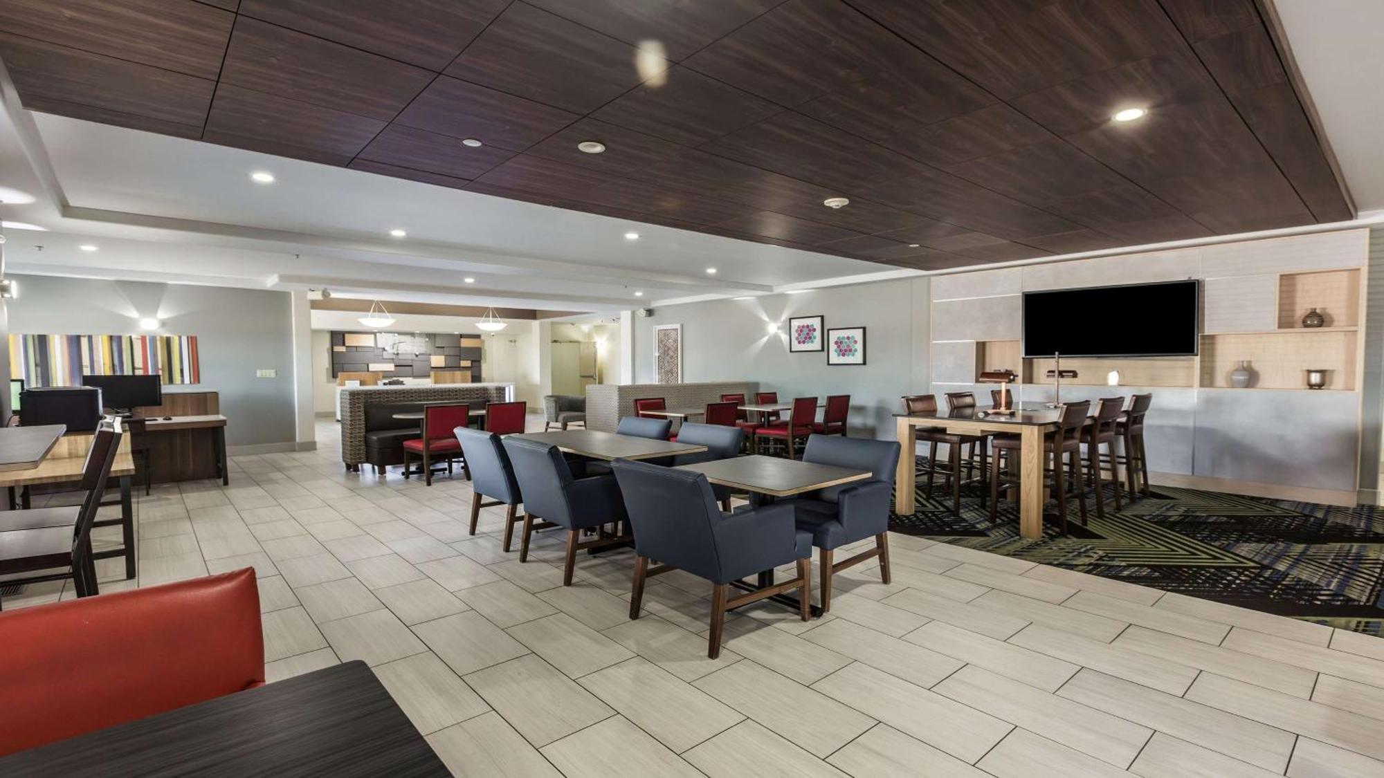 Holiday Inn Express & Suites-Regina-South By Ihg Экстерьер фото