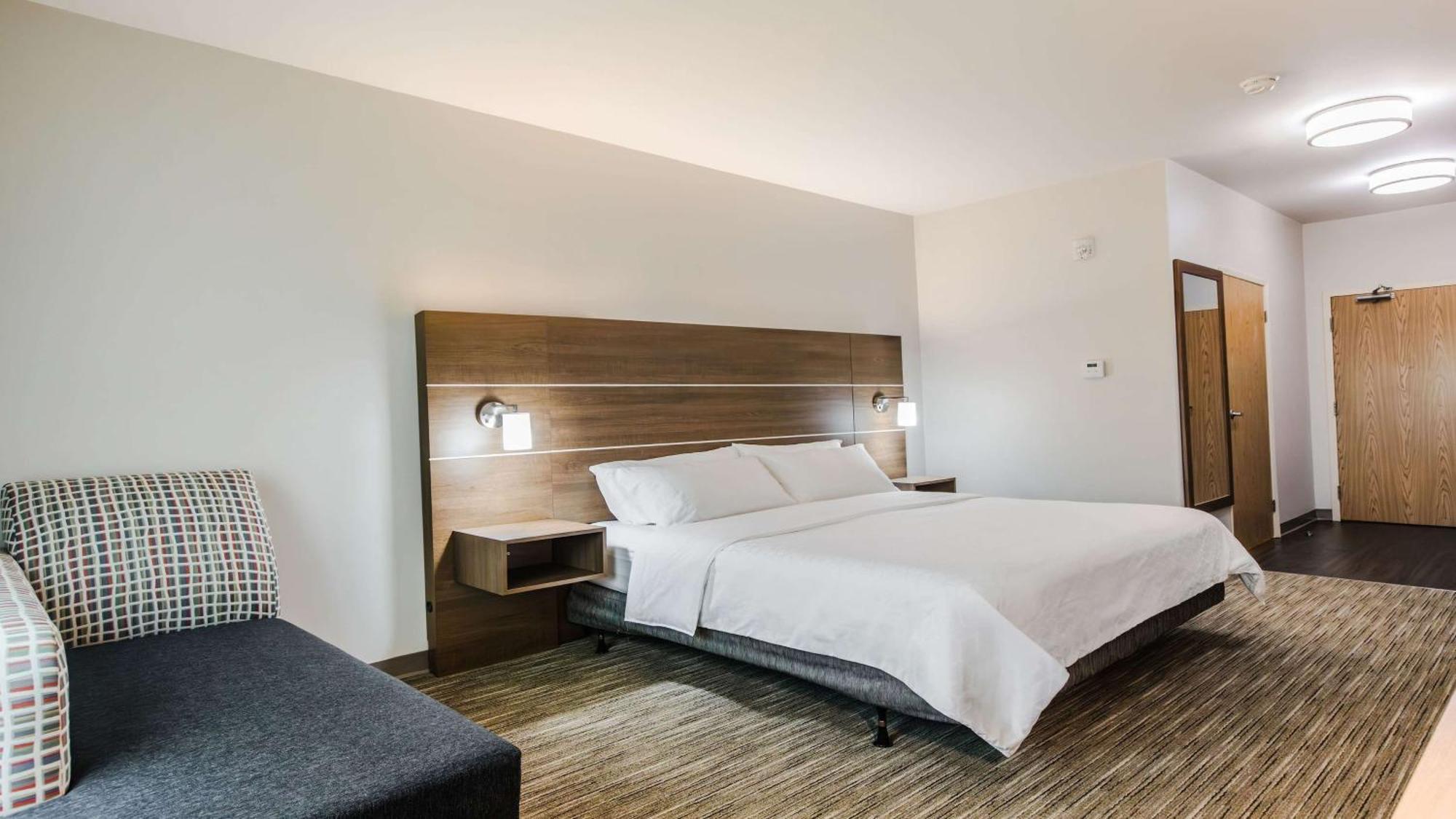 Holiday Inn Express & Suites-Regina-South By Ihg Экстерьер фото