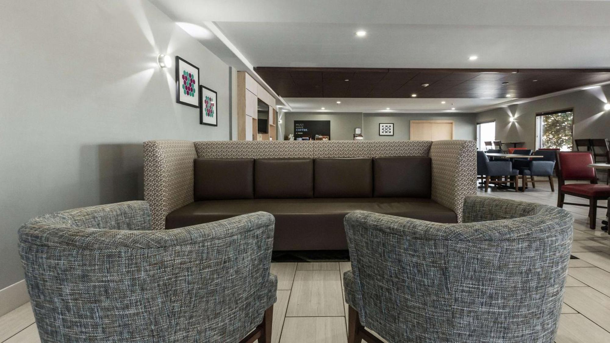 Holiday Inn Express & Suites-Regina-South By Ihg Экстерьер фото