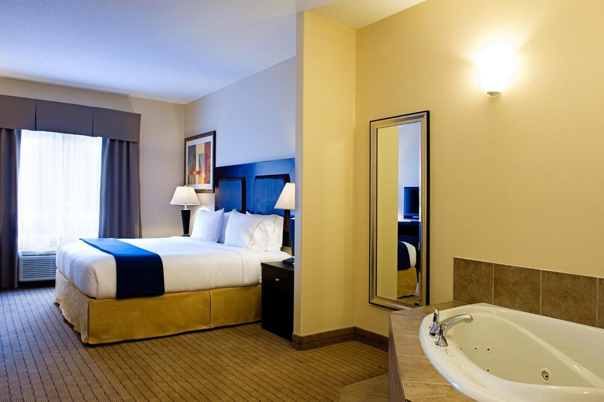 Holiday Inn Express & Suites-Regina-South By Ihg Экстерьер фото