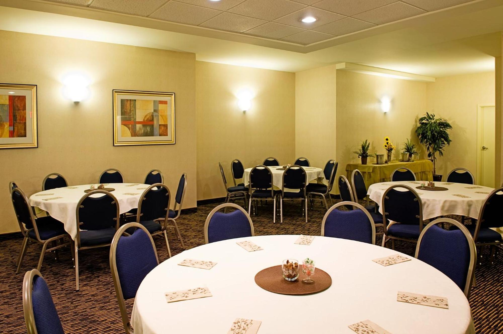 Holiday Inn Express & Suites-Regina-South By Ihg Экстерьер фото